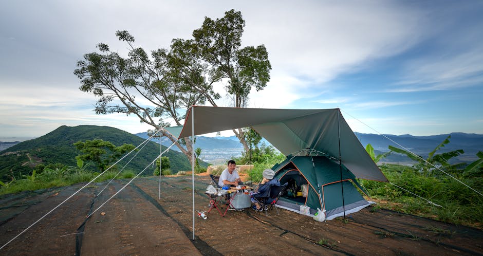 Bütçe dostu kamp malzemeleriyle doğa gezisi yapan gezgin
