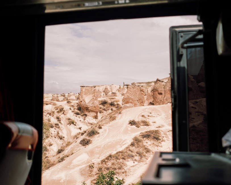 Istanbul'dan Doğu Anadolu'ya doğru yolculuk eden sürücü ve geniş Anadolu manzarası