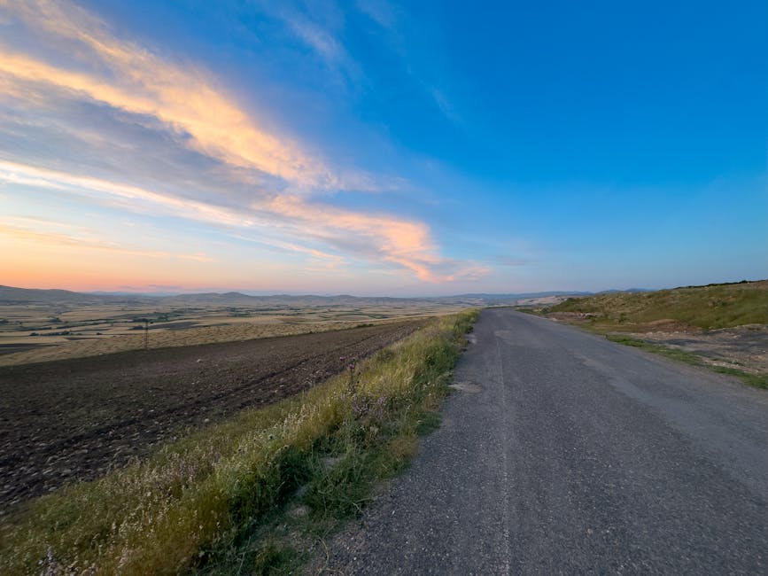 Doğu Anadolu kırsalında yol kenarında konaklama ve manzaralı uzun yolculuk