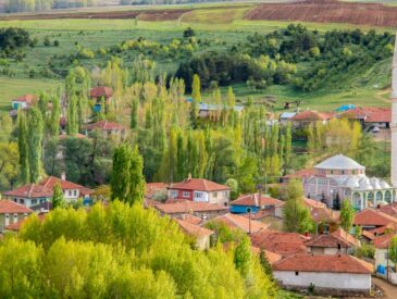 Gezi Rotaları: İstanbul'dan Güneydoğu Anadolu Köy Konaklamalı Kültür ve Doğa Turuna Başlayın