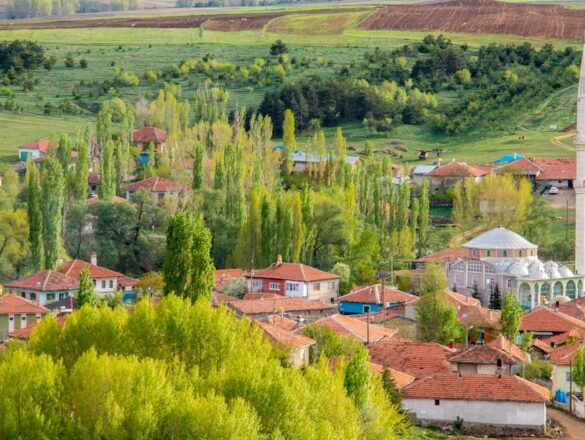 Gezi Rotaları: İstanbul'dan Güneydoğu Anadolu Köy Konaklamalı Kültür ve Doğa Turuna Başlayın