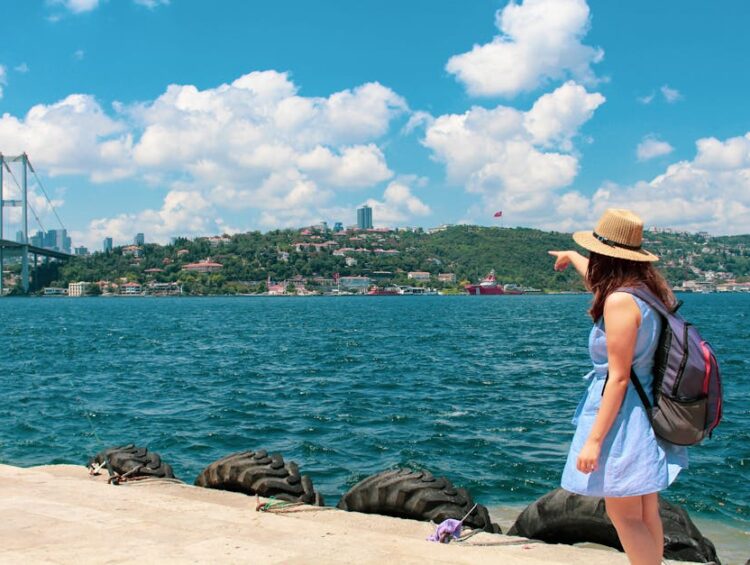 İstanbul'dan Avrupa Ülkelerine Solo Kadın Yolculukları İçin Bütçe Dostu Rotalar