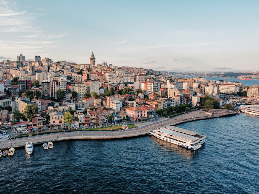 İstanbul'dan Avrupa'ya minimalist şehir kaçamağı için planlama yapan bir gezgin