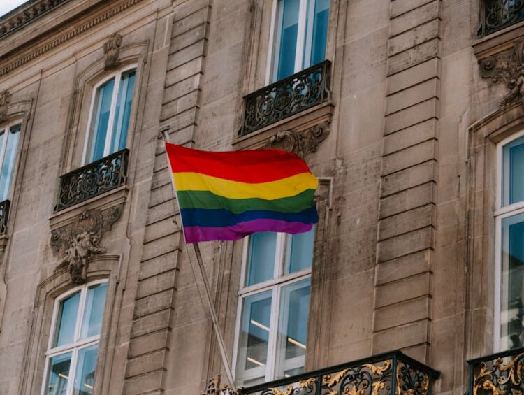 LGBT Dostu Gezi Rotaları: İstanbul'dan Avrupa Yolculuklar