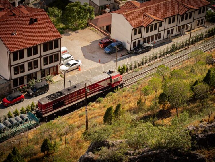 Gezi Rotaları İstanbul: Mikro Rotalar Trenle Doğa Kaçamakları