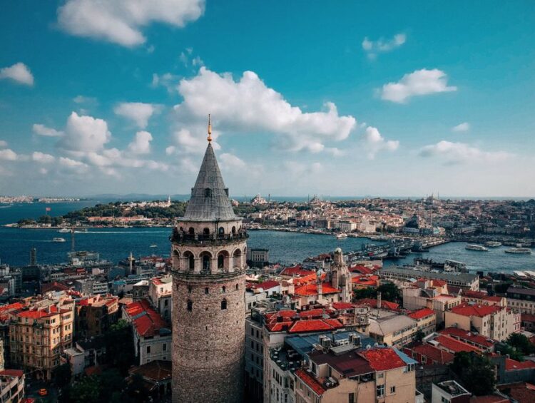 İstanbul Bütçe Rehberi: Ücretsiz Aktiviteler ve Rotalar