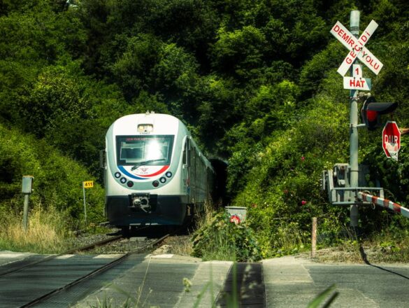 İstanbul'dan Avrupa Köy Konaklamalı Demiryolu Rotalarıyla Bütçe Seyahati