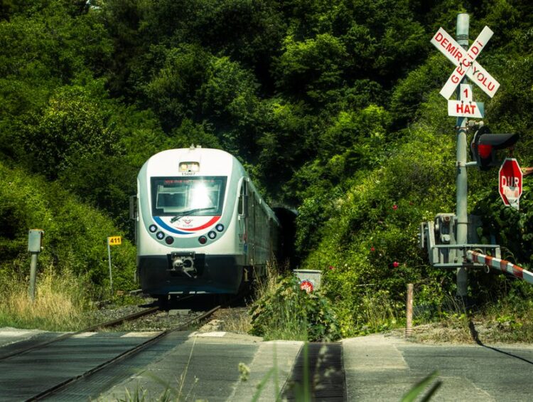İstanbul'dan Avrupa Köy Konaklamalı Demiryolu Rotalarıyla Bütçe Seyahati